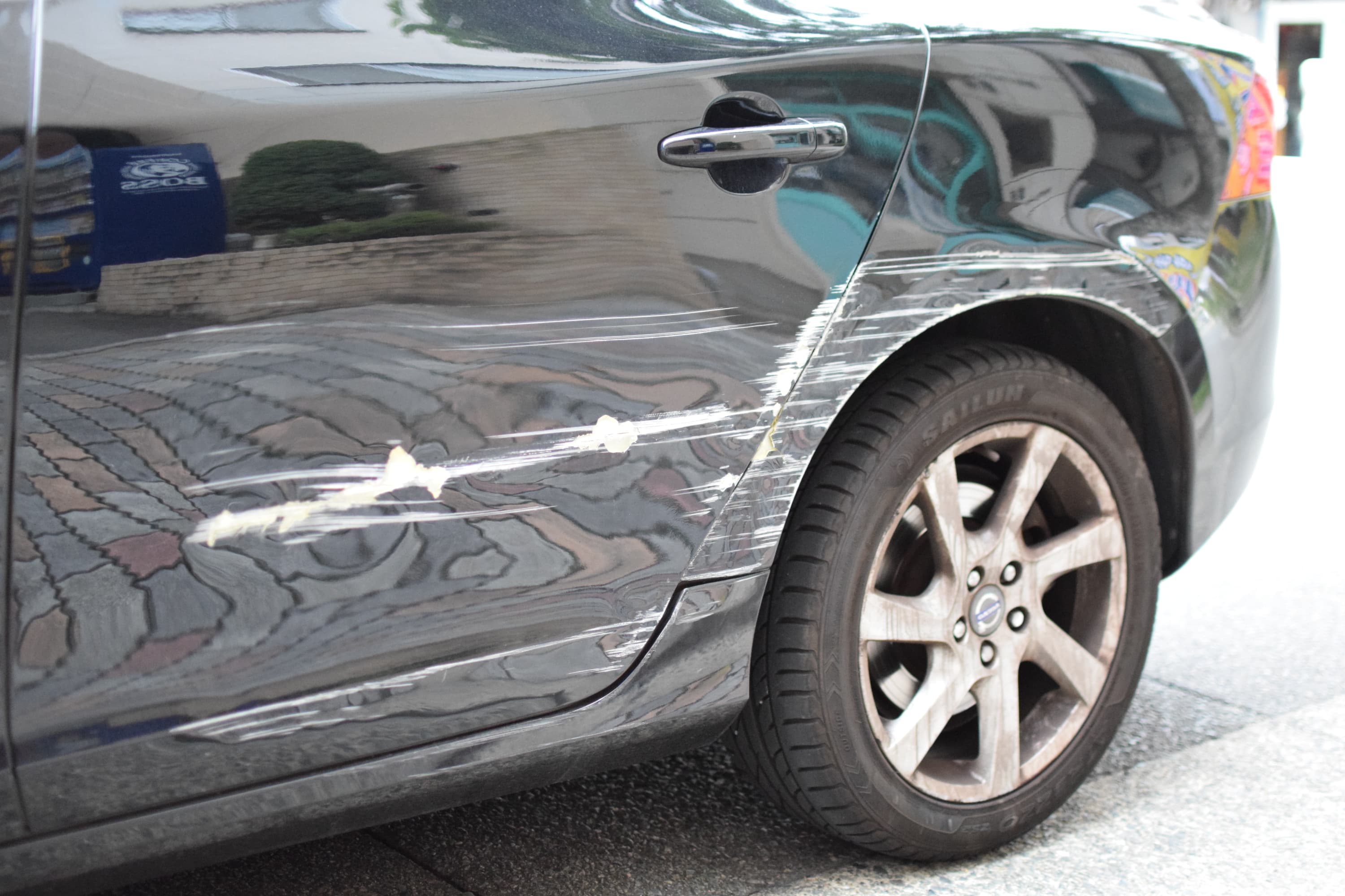 福岡で板金塗装 事故での自動車修理がどこよりも安くて丁寧がモットー