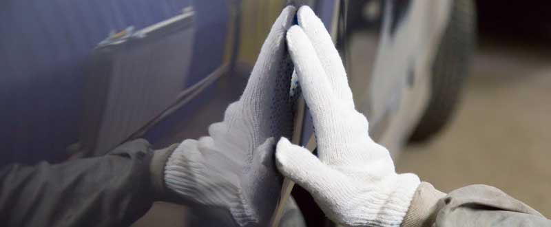 車の板金塗装の仕上がり確認